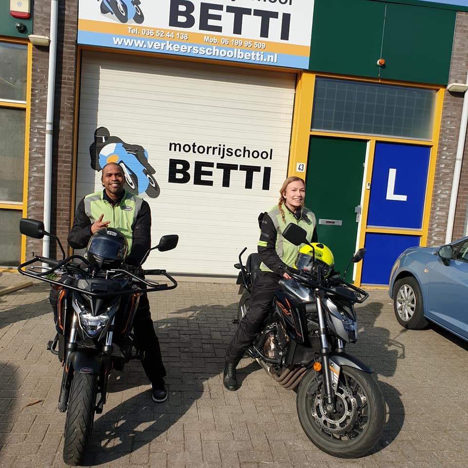 Motorrijschool Betti in Almere